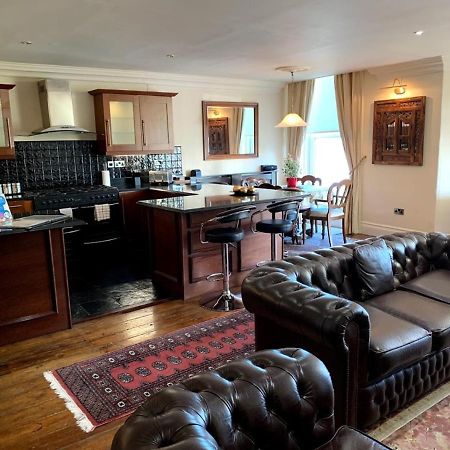 Mansion House Hotel Scarborough Exterior foto A typical apartment